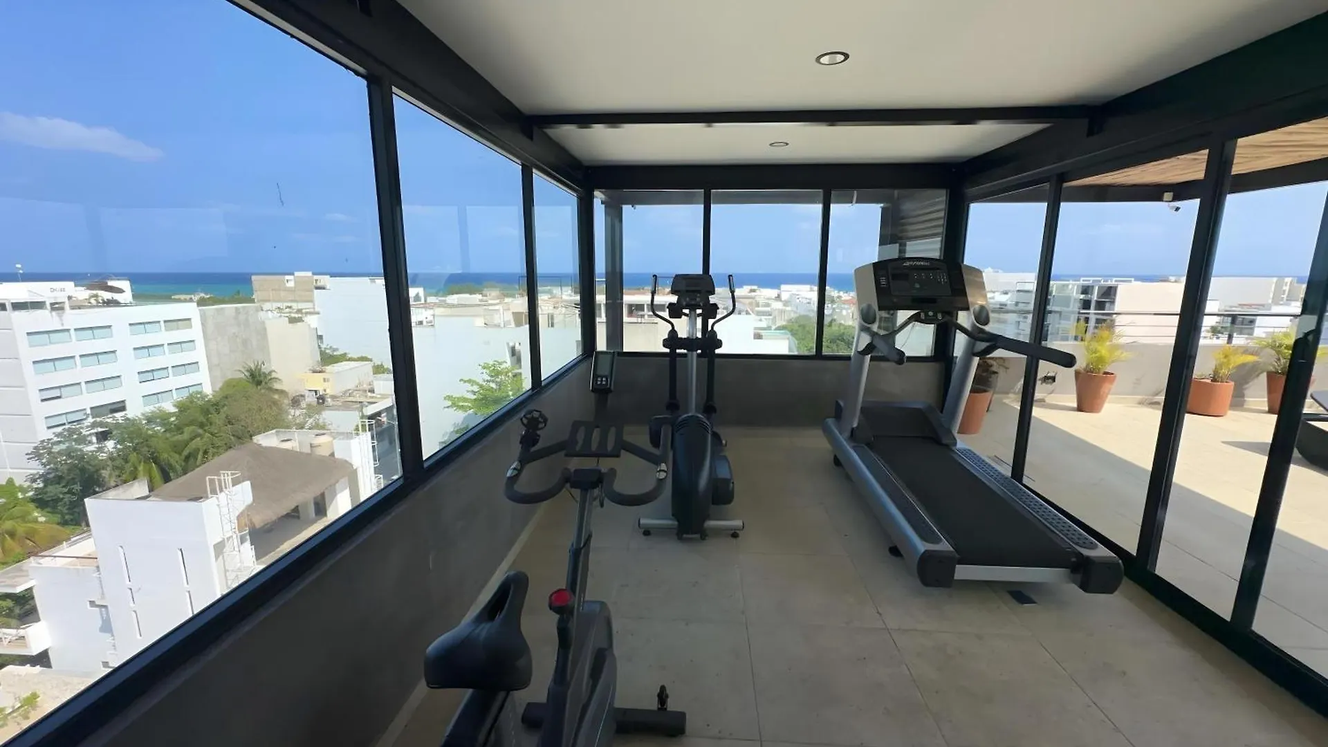 Torre 48 Highest Floor View - Rooftop Pool And Wifi Apartment Playa del Carmen